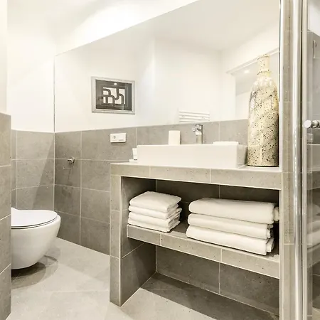 Livinparis - Luxury Ac 4 Bedrooms Opera Lafayette Ii Paris