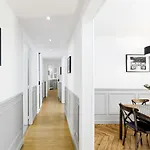 Livinparis - Luxury 4 Bedrooms Opera Lafayette II